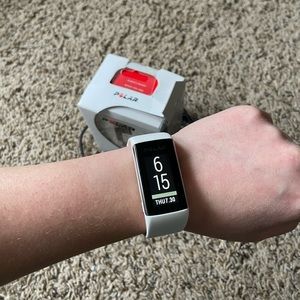 Polar A360 watch fitness tracker white